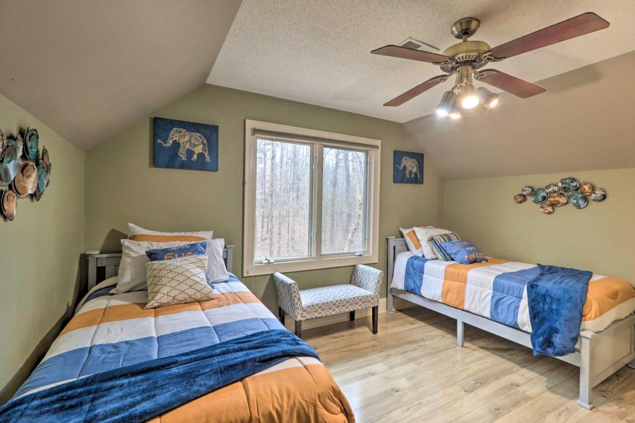 Cozy Conyers Cabin With Fireplace And Pool Table! Dış mekan fotoğraf