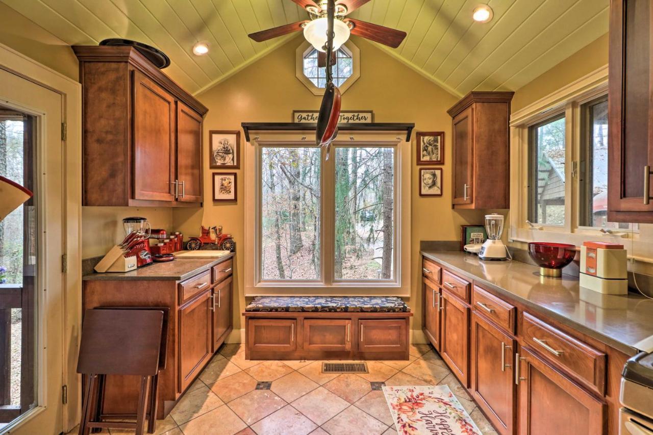 Cozy Conyers Cabin With Fireplace And Pool Table! Dış mekan fotoğraf